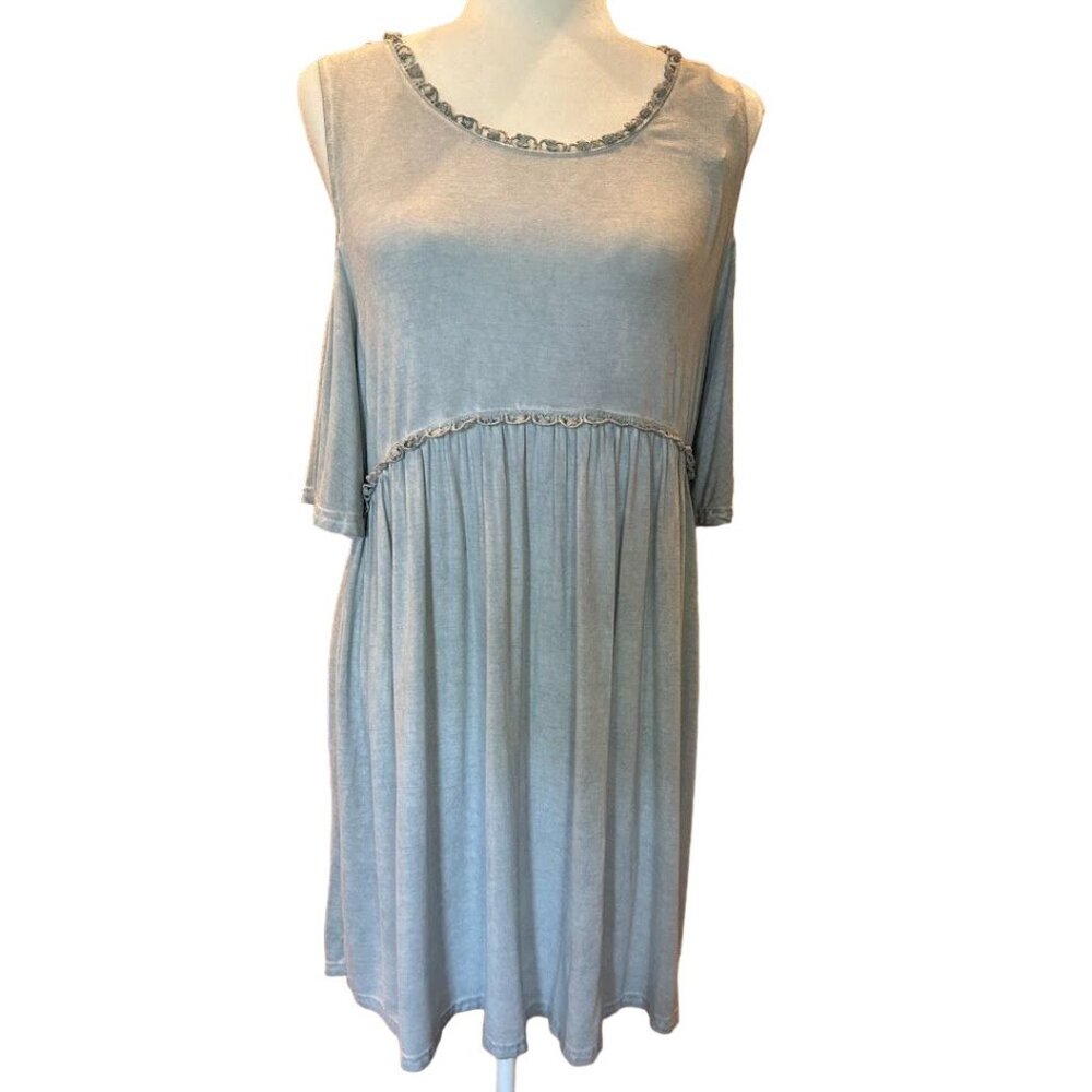 Umgee Medium Babydoll Cold Shoulder Dress Women's‎ Light Blue Lace Trim